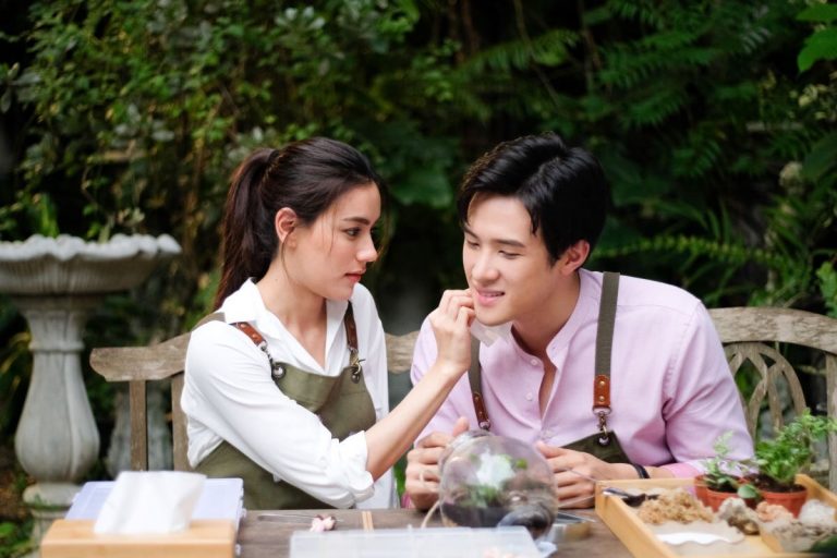 สองเสน่หา ออกอากาศทุกวัน พุธ – พฤหัส เวลา 20.30 น. ทางช่อง 3 กด 33