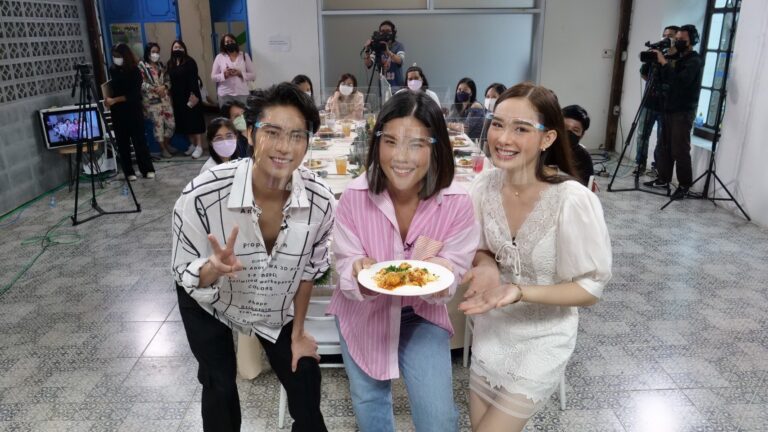 ฟินสมการรอคอย “ออกัส & น้ำฟ้า”รัวเสิร์ฟความจิ้นส่งท้ายปีใน “Cook with Love เสิร์ฟ with รัก”